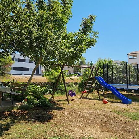 Apartmani Bellevue Vir Kültér fotó