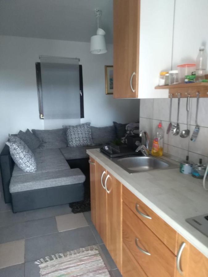Apartmani Bellevue Vir Kültér fotó